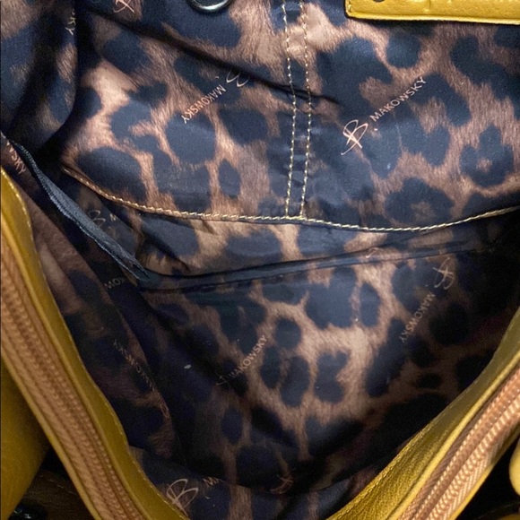 B Makowsky Durango Leather Hobo Shoulder Handbag Cheetah Print Mustard Tan Bag - Picture 14 of 16